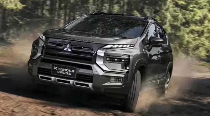 В России появился надежный семиместный Mitsubishi с нержавеющим кузовом. Он стоит дешевле Geely и Chery