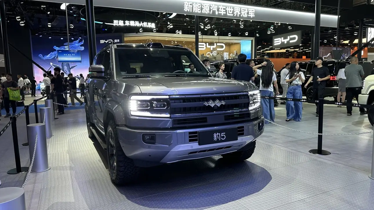 В Россию вернулся внедорожник BYD Leopard 5. Теперь дешевле