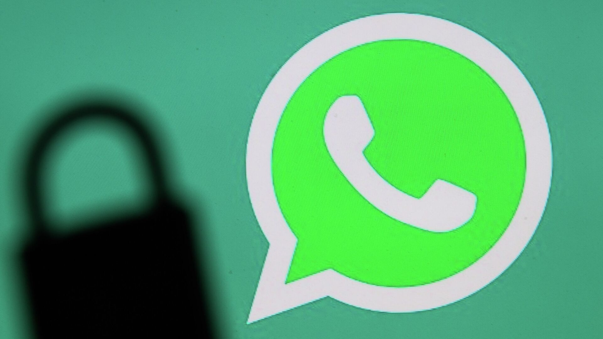 Роскомнадзор продолжит ограничивать работу WhatsApp